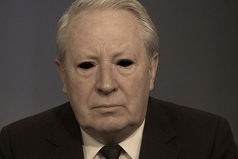 File:HeathEyesBlack.jpg
